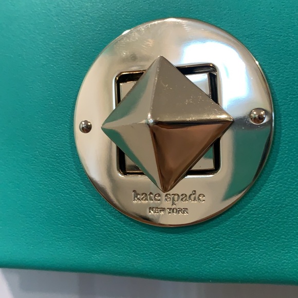 Kate Spade Crossbody Purse in Turquoise. Excellent Condition. - Picture 3 of 10